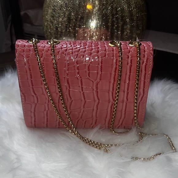 Snakeskin Print Bag  Beautiful Classy Bag.  Looks high end. Great Gift - Picture 4 of 6